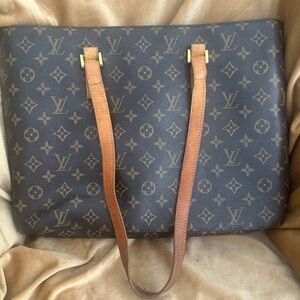 Vintage Louis Vuitton Shoulder Bag
